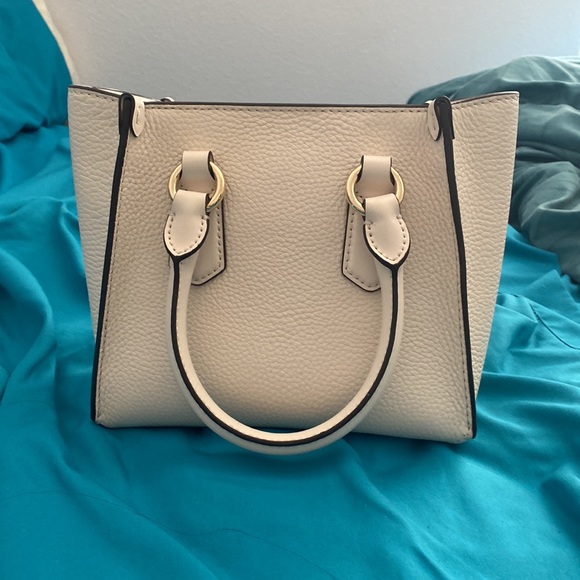 *Michael Kors Light Cream Satchel purse - Picture 2 of 5